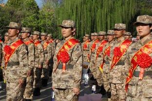 失误频频！中国女篮半场出现9次失误 王思雨&李缘各2次